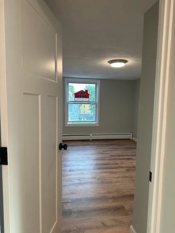 28 Salem Street 3, Reading, MA 01867