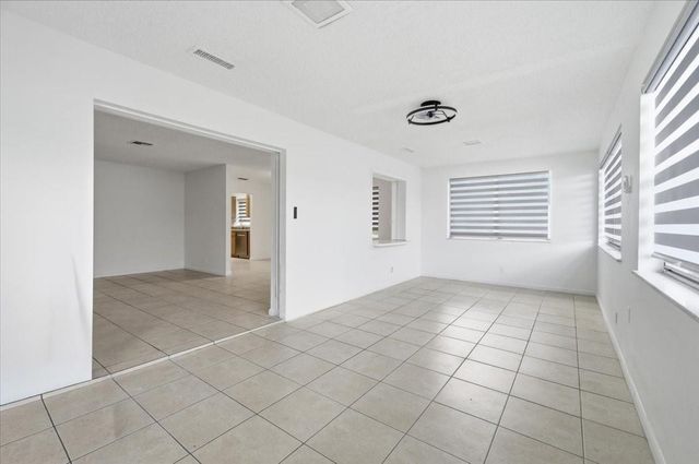 10151 NW 35th St 2-A, Coral Springs, FL 33065