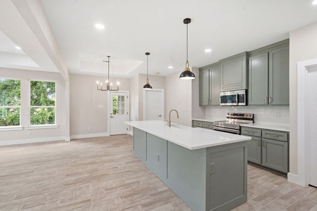 201 E Freeman Street, Ennis, TX 75119