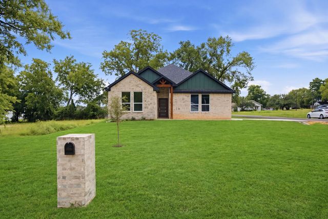 201 E Freeman Street, Ennis, TX 75119