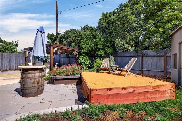 1289 Palmetto, Chico, CA 95926