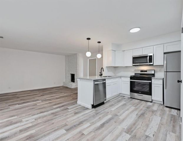 2303 Cedrick CV B, Austin, TX 78748