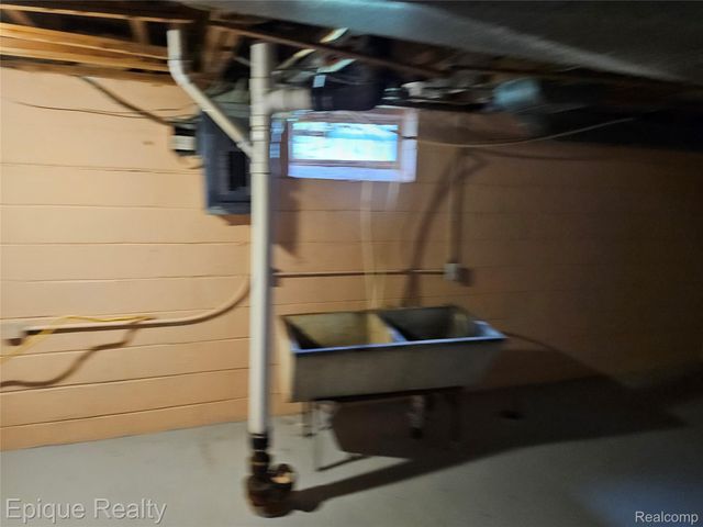 7341 Evergreen Avenue, Detroit, MI 48228