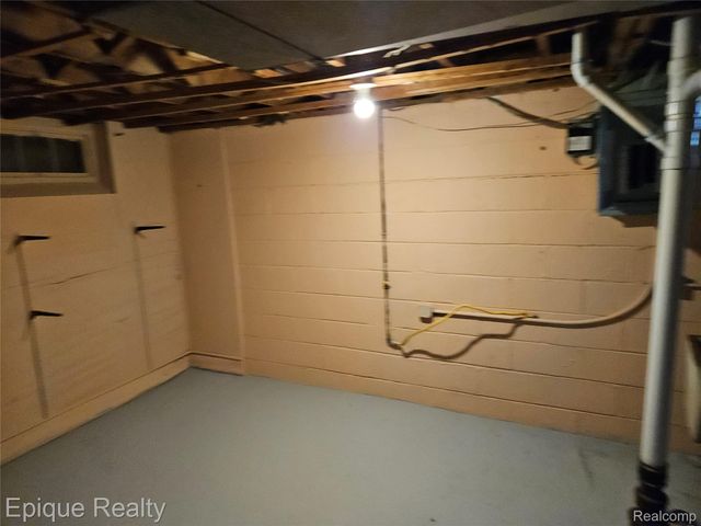 7341 Evergreen Avenue, Detroit, MI 48228