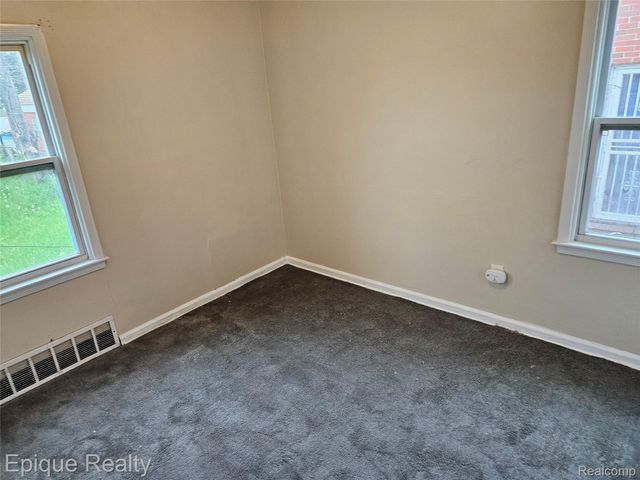 7341 Evergreen Avenue, Detroit, MI 48228