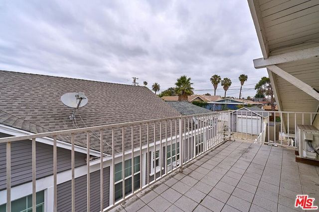 136 N Serrano Avenue, Los Angeles, CA 90004