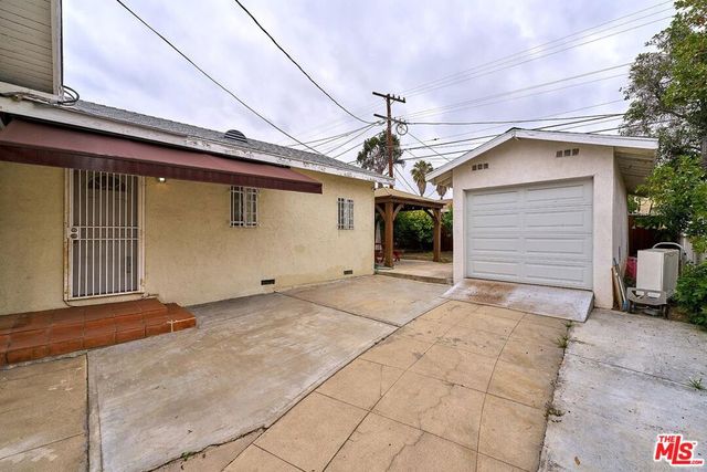 136 N Serrano Avenue, Los Angeles, CA 90004