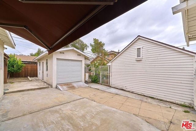 136 N Serrano Avenue, Los Angeles, CA 90004