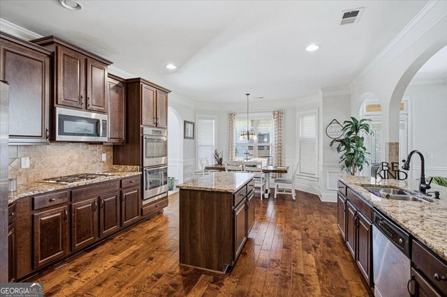 105 Shimmering Waters Lane, Fayetteville, GA 30214