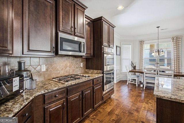 105 Shimmering Waters Lane, Fayetteville, GA 30214