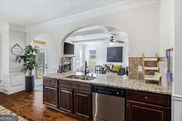 105 Shimmering Waters Lane, Fayetteville, GA 30214