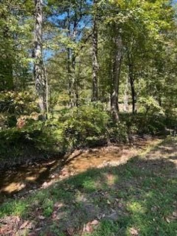 6166 Chestnut Valley Road, Vonore, TN 37885