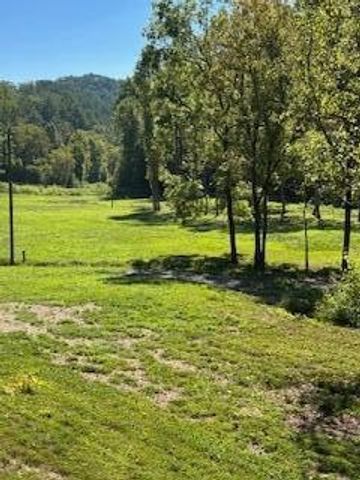 6166 Chestnut Valley Road, Vonore, TN 37885