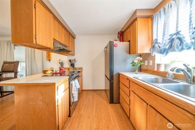 824 130th Street E, Parkland, WA 98445