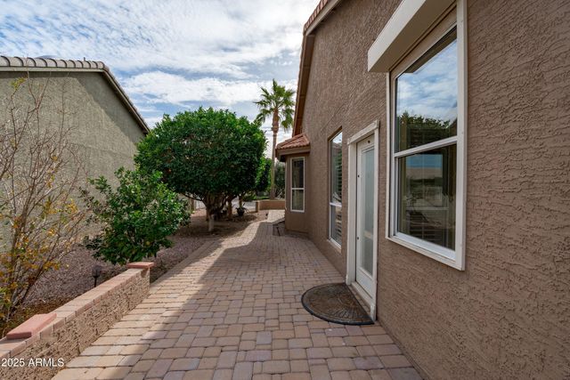 9130 E CRYSTAL Drive, Sun Lakes, AZ 85248