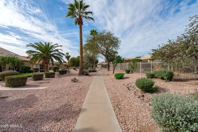 9130 E CRYSTAL Drive, Sun Lakes, AZ 85248
