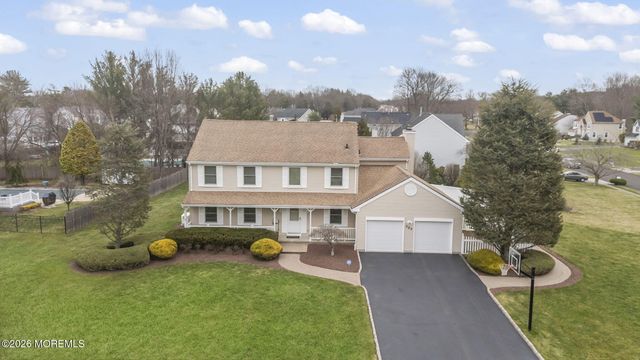 323 Adams Court, Manalapan, NJ 07726