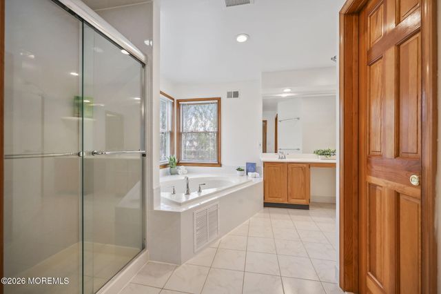 323 Adams Court, Manalapan, NJ 07726