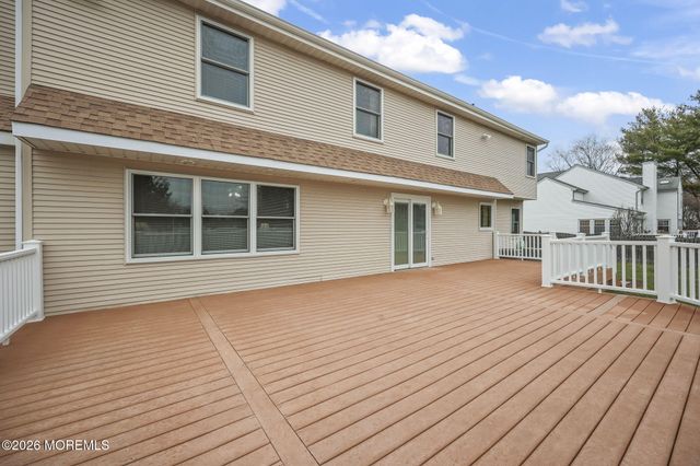 323 Adams Court, Manalapan, NJ 07726