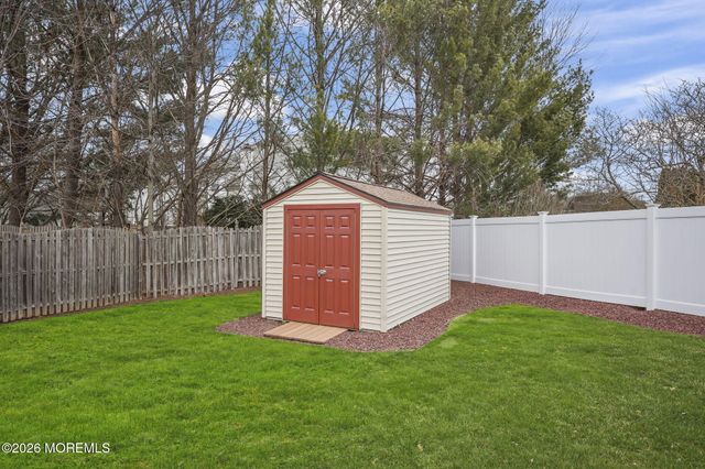 323 Adams Court, Manalapan, NJ 07726