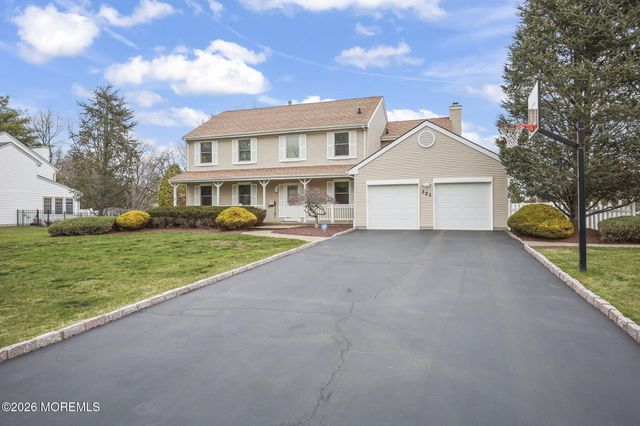 323 Adams Court, Manalapan, NJ 07726