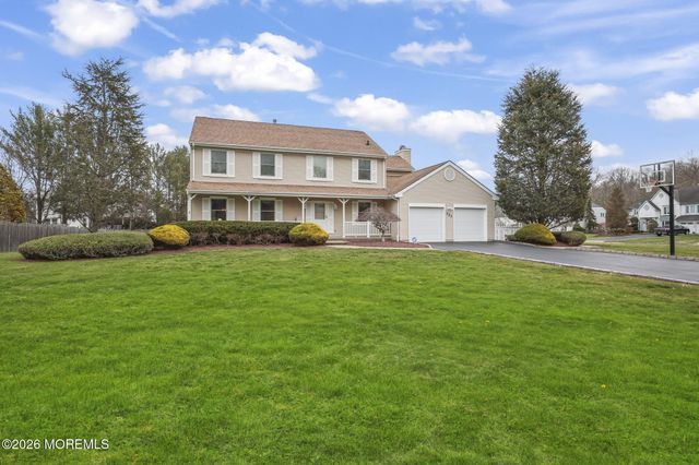 323 Adams Court, Manalapan, NJ 07726