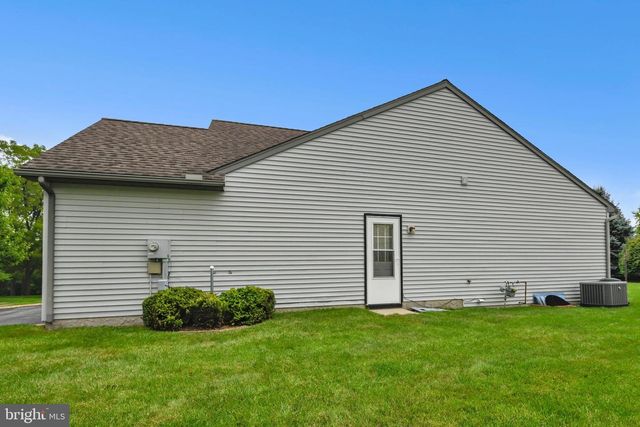 68 SPRINGHOUSE DRIVE, Myerstown, PA 17067