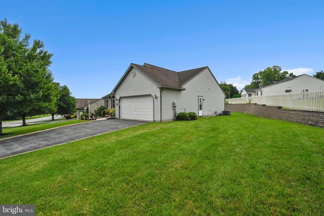 68 SPRINGHOUSE DRIVE, Myerstown, PA 17067