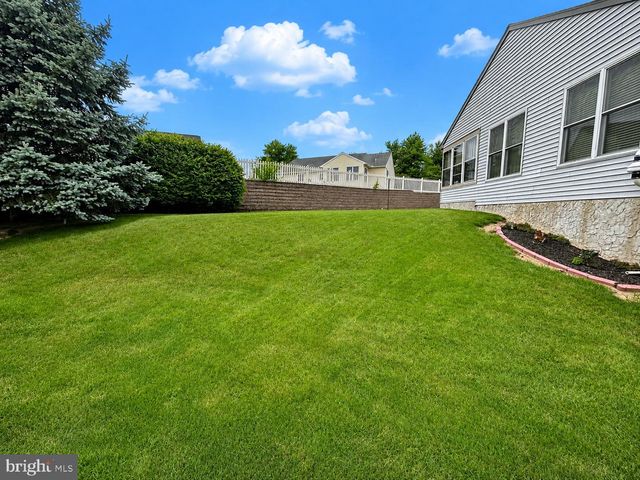 68 SPRINGHOUSE DRIVE, Myerstown, PA 17067