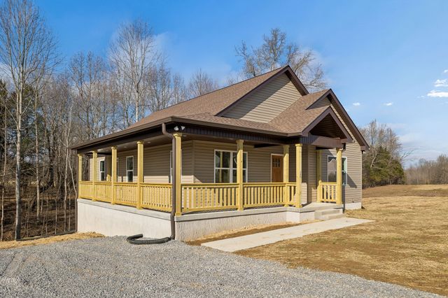 342 Leigh Anna Circle, Lafayette, TN 37083