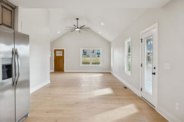 342 Leigh Anna Circle, Lafayette, TN 37083