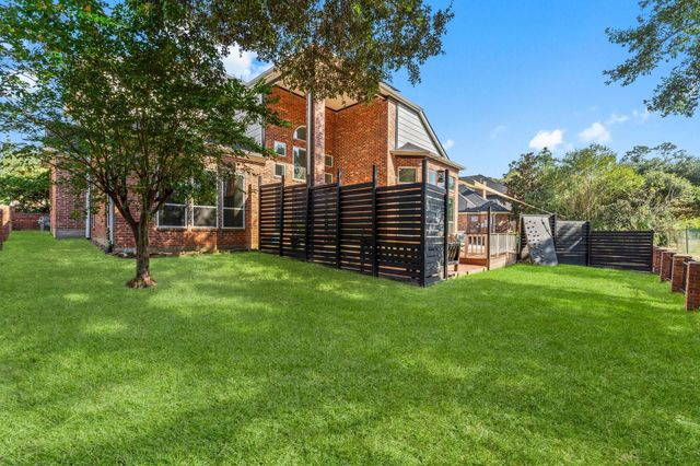 24611 W Kingscrest Circle, Spring, TX 77389