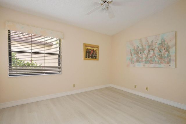 7003 GOLF POINTE Circle, Tamarac, FL 33321