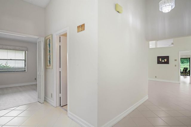 7003 GOLF POINTE Circle, Tamarac, FL 33321
