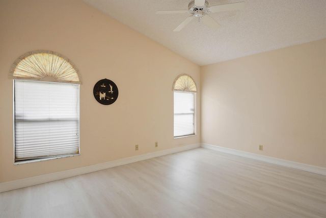 7003 GOLF POINTE Circle, Tamarac, FL 33321
