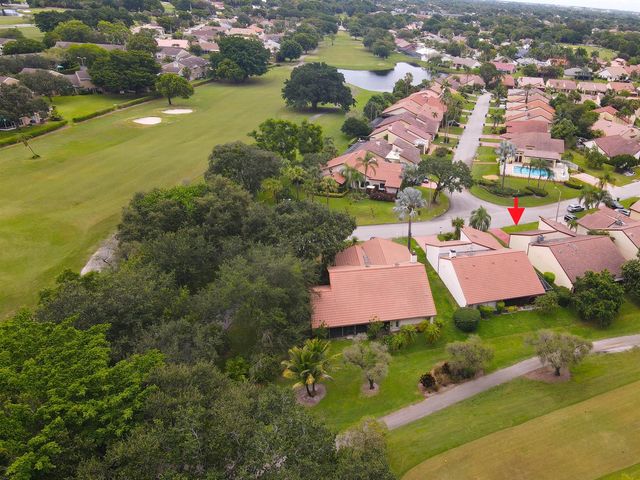 7003 GOLF POINTE Circle, Tamarac, FL 33321