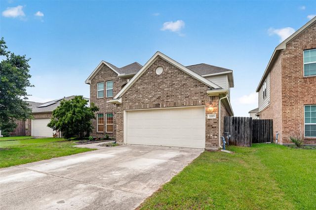10015 Chase Court, Baytown, TX 77521