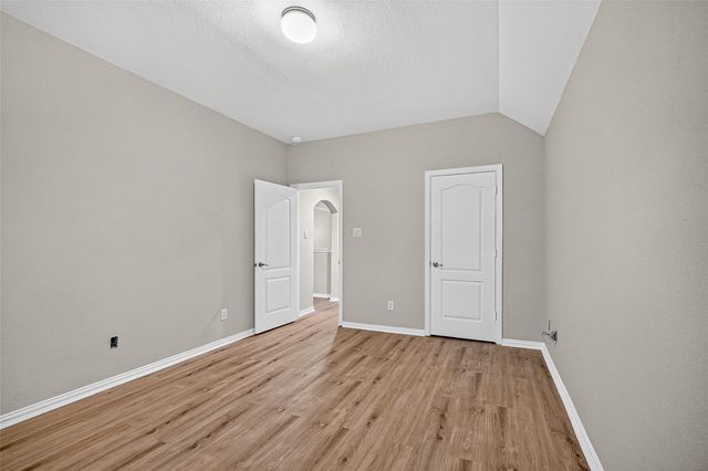 10015 Chase Court, Baytown, TX 77521