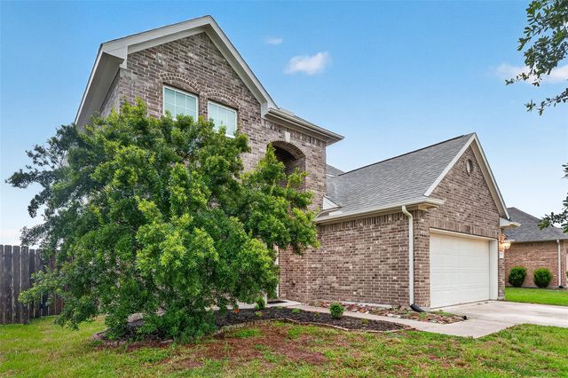 10015 Chase Court, Baytown, TX 77521