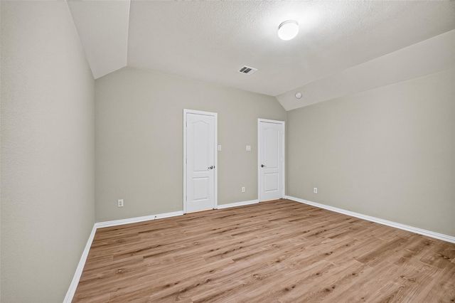 10015 Chase Court, Baytown, TX 77521