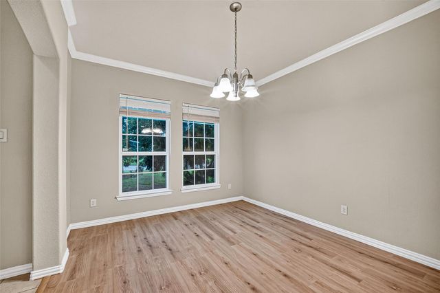 10015 Chase Court, Baytown, TX 77521