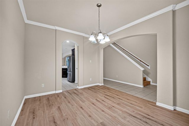 10015 Chase Court, Baytown, TX 77521