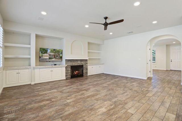 4001 Steamboat Cove Ln, Stockton, CA 95219