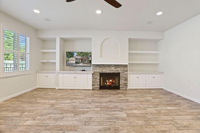 4001 Steamboat Cove Ln, Stockton, CA 95219
