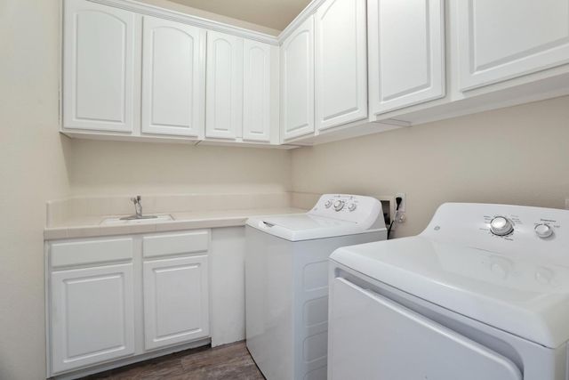 4001 Steamboat Cove Ln, Stockton, CA 95219