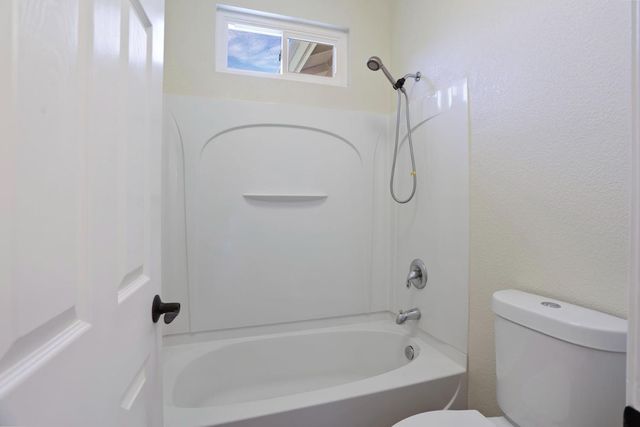 4001 Steamboat Cove Ln, Stockton, CA 95219