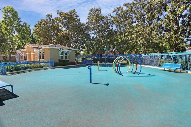 4001 Steamboat Cove Ln, Stockton, CA 95219