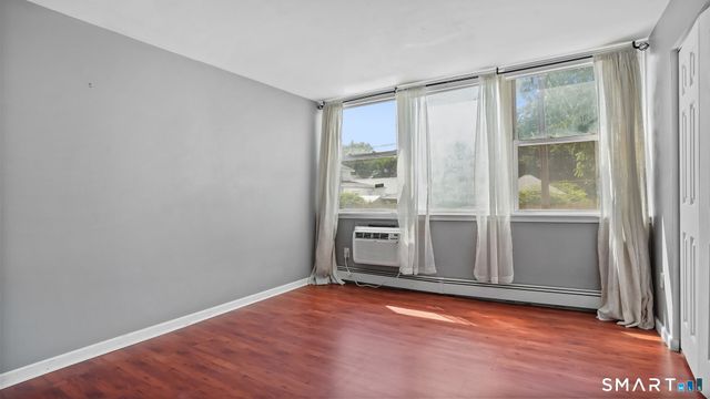 25 Ellsworth Street 6, Bridgeport, CT 06605