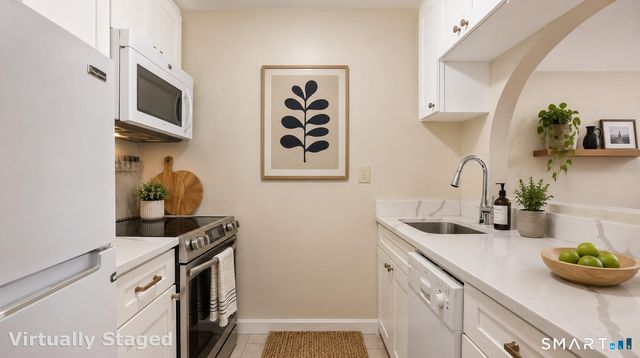 25 Ellsworth Street 6, Bridgeport, CT 06605