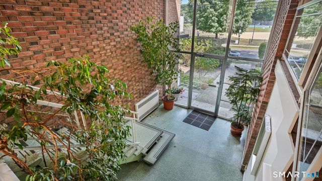 25 Ellsworth Street 6, Bridgeport, CT 06605